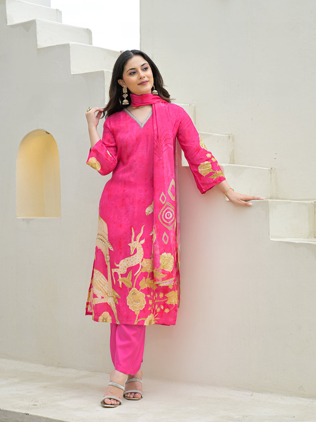 Pink Muslin Digital Print Kurta Pant Set With Dupatta — view 1