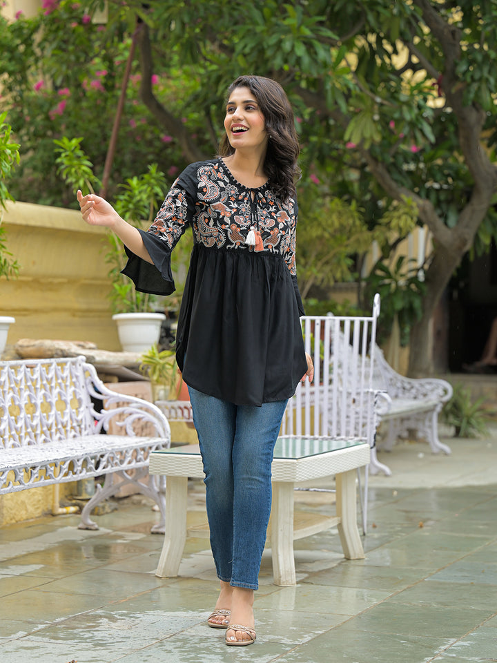 Divena Black Embroidary Rayon Curved Hemline Top
