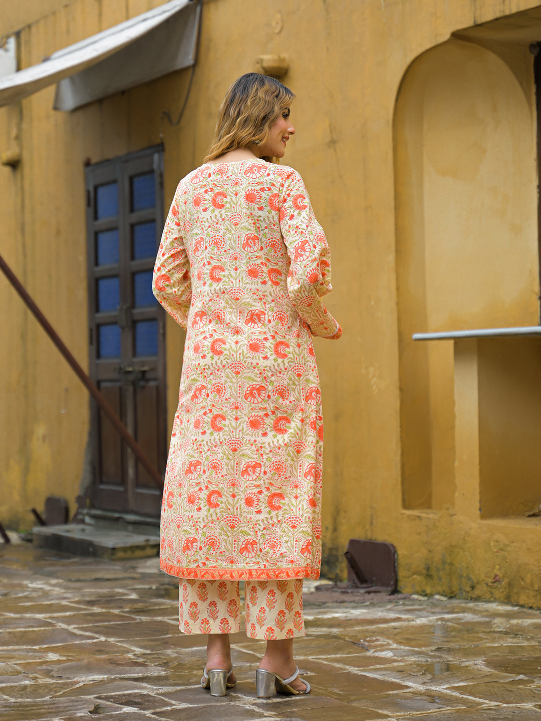 Divena Orange Straight Floral Print Cotton Kurta Sets With Dupatta