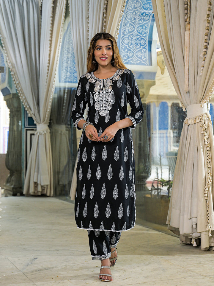 Divena Black Embroidered Cotton Straight Kurta Pant Set With Dupatta