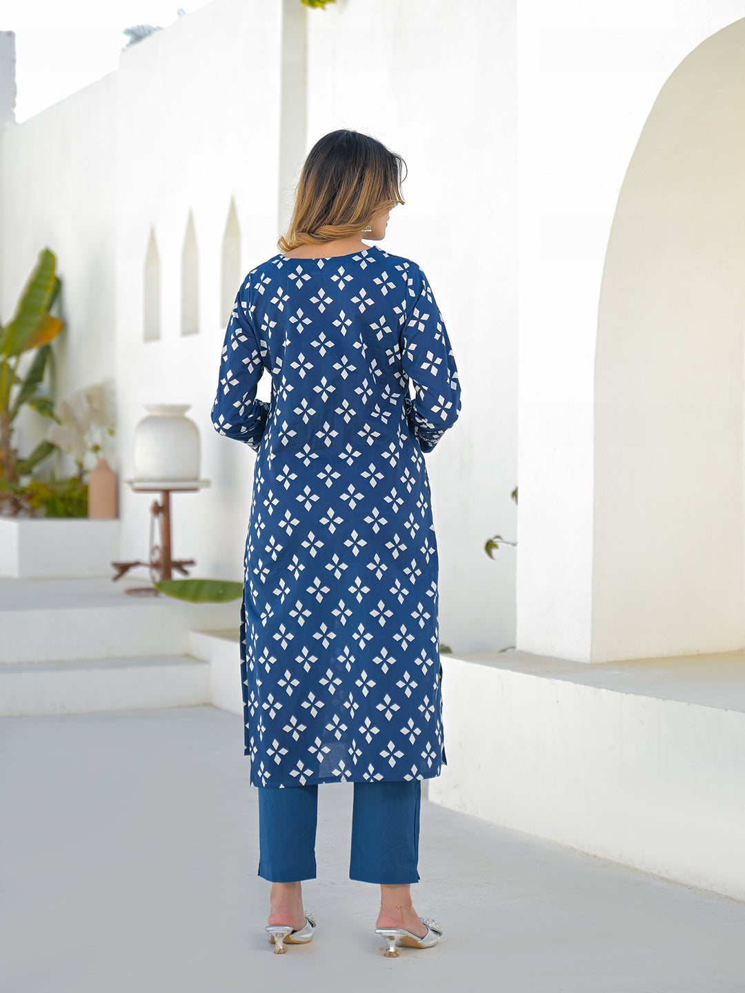 Divena Blue Round Neck Cotton Straight Kurta Pant Set With Dupatta