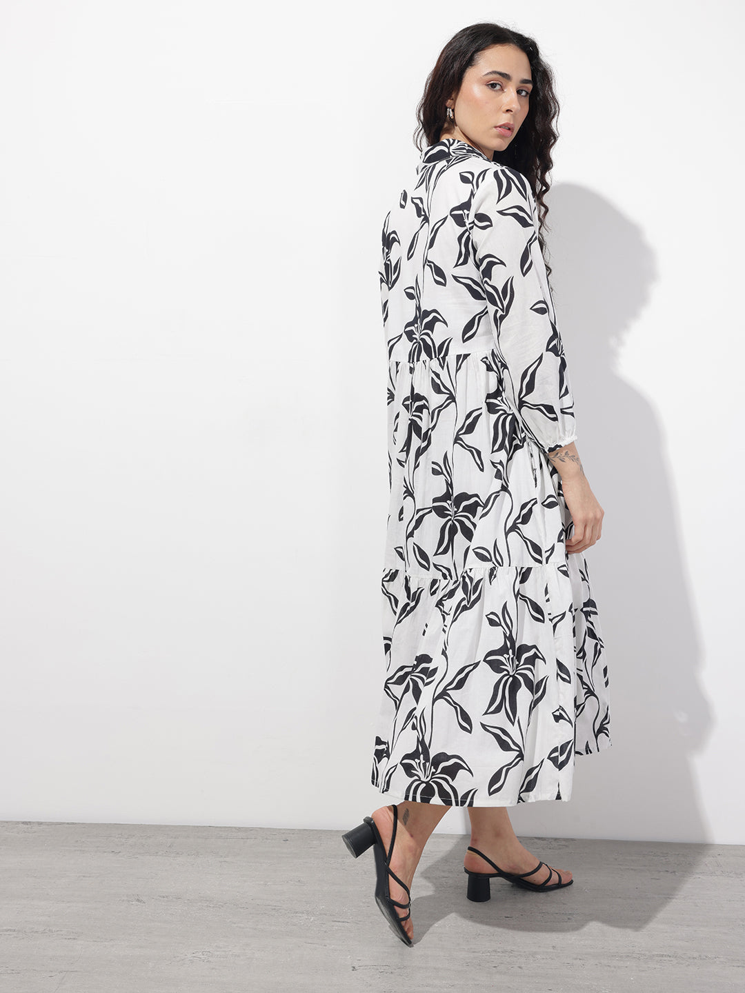 Divena White Shirt Coller Mulmul Linning Cotton Dress