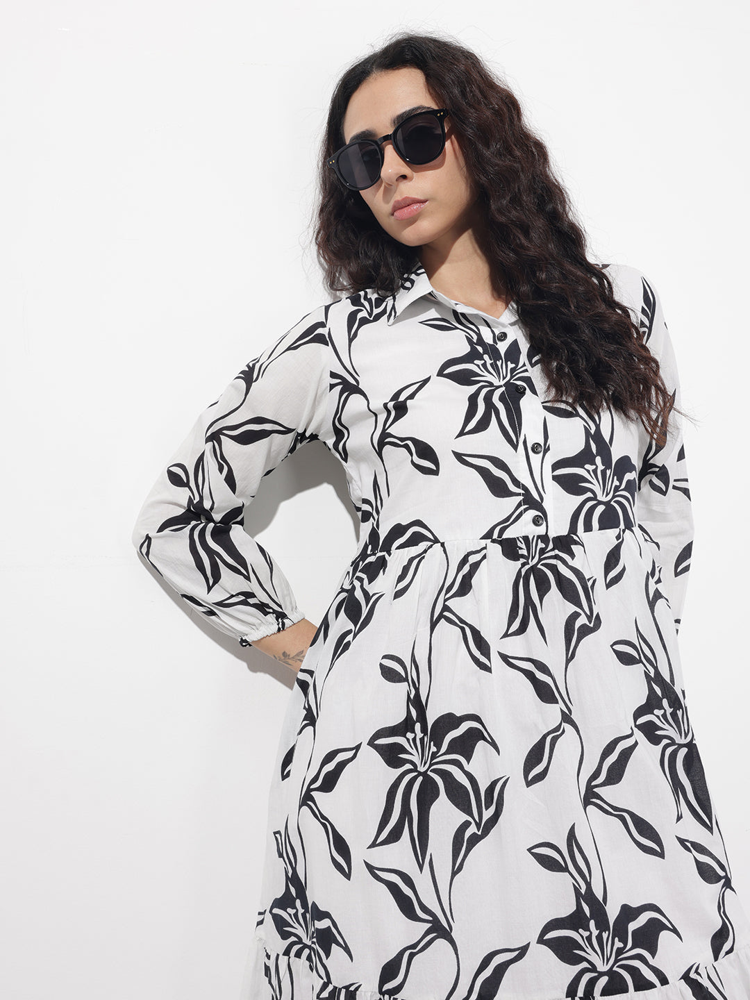 Divena White Shirt Coller Mulmul Linning Cotton Dress