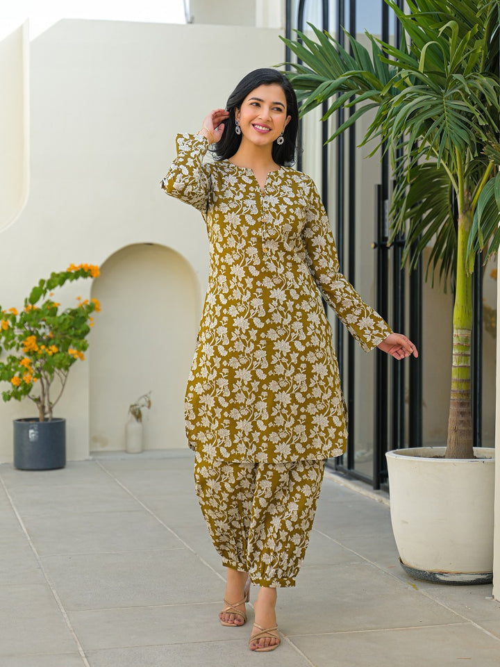 Divena Mahndi Green Curved Hem Cotton Kurta Pant Sets
