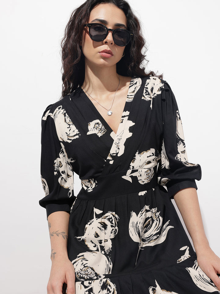 Divena Black V-Neck Midi Rayon Dress