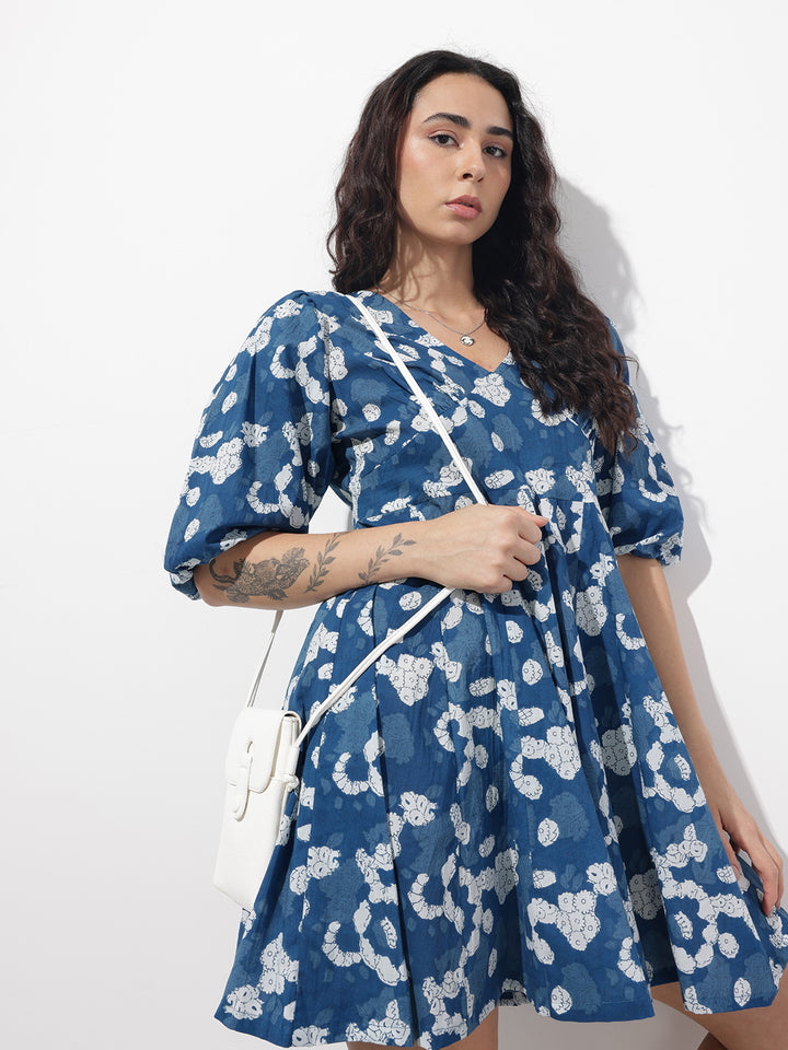 Divena Blue V-Neck Short Bell Sleeves Mini Cotton Dress