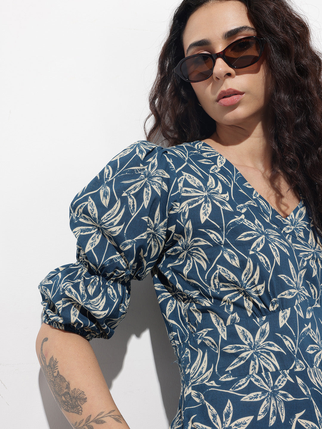 Divena Blue V-Neck Midi Cotton Dress