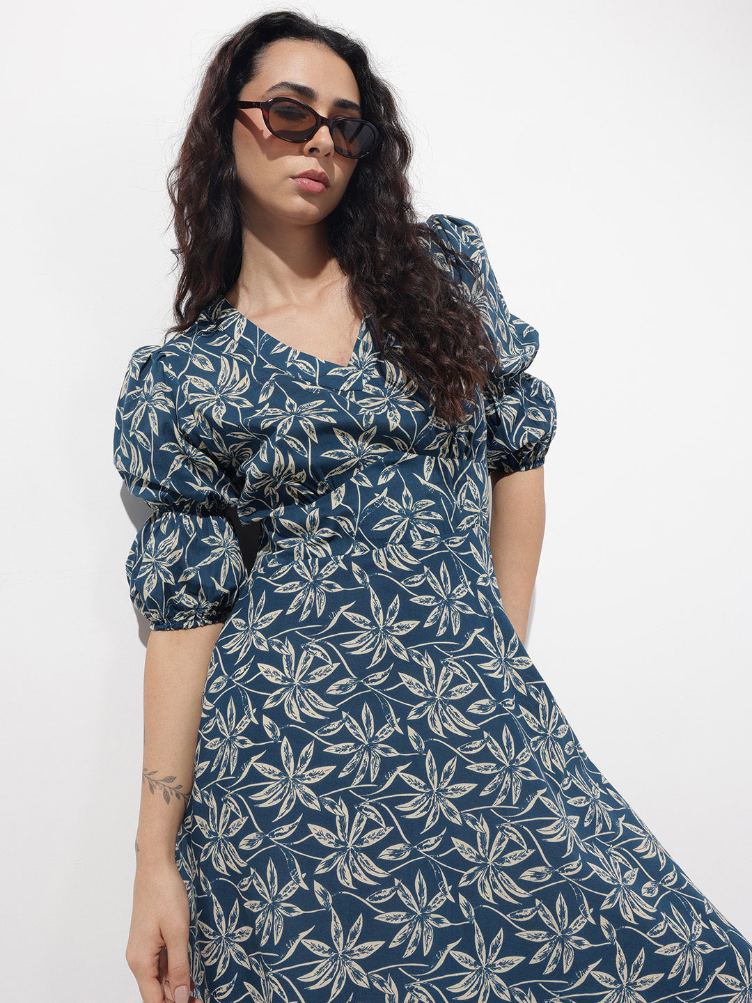 Divena Blue V-Neck Midi Cotton Dress
