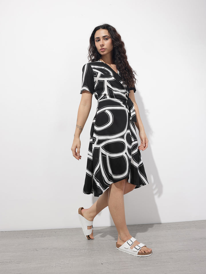 Divena Black Lepal Neck Abstract Print Rayon Midi Dress