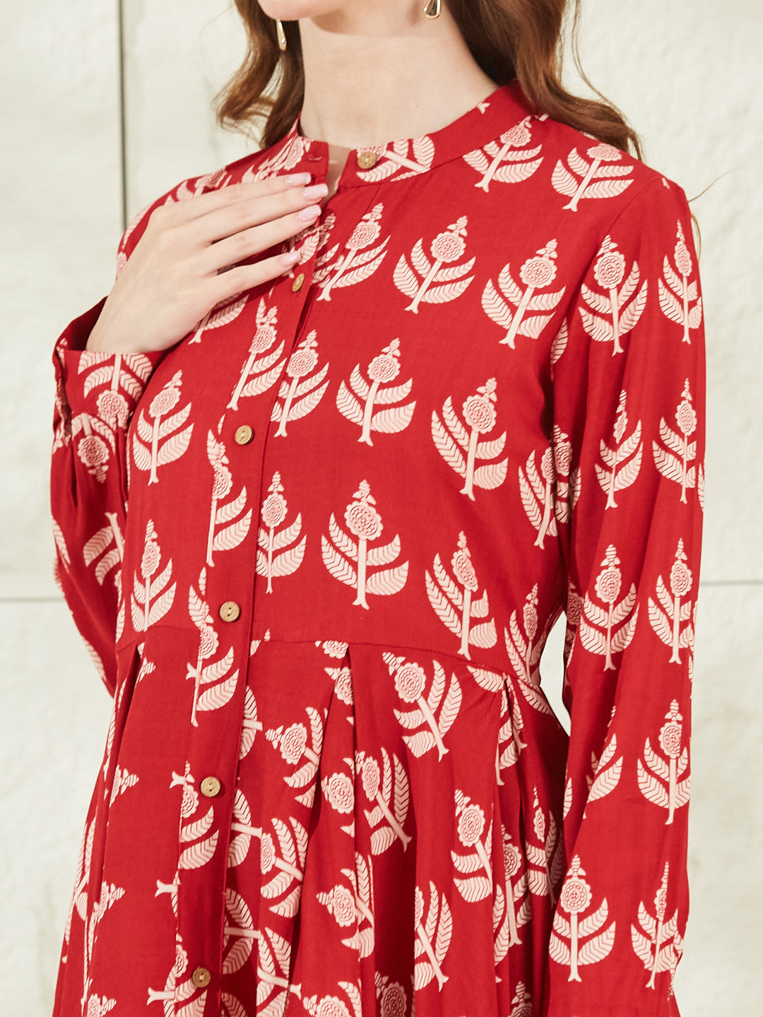 Divena Red Rayon Boat Neck Knee Length Dress