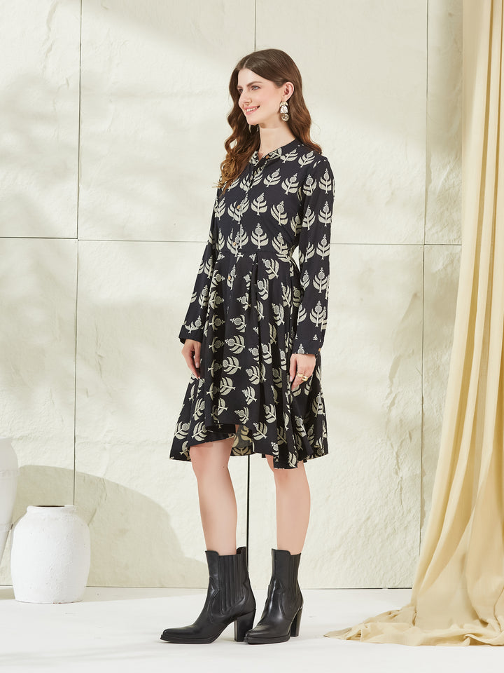 Divena Black Rayon Boat Neck Knee Length Dress