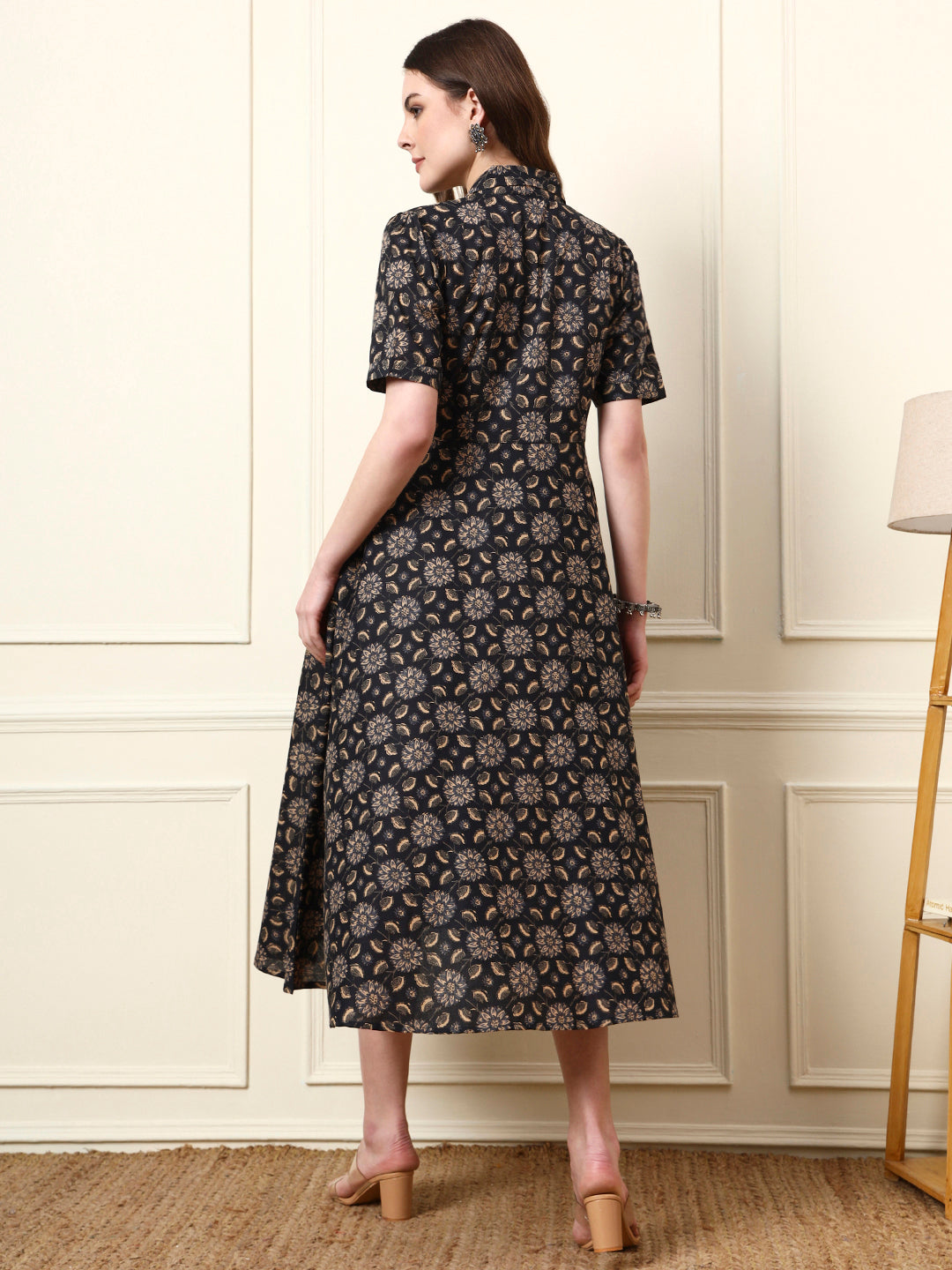 Divena Black Shirt Coller Cotton Dress