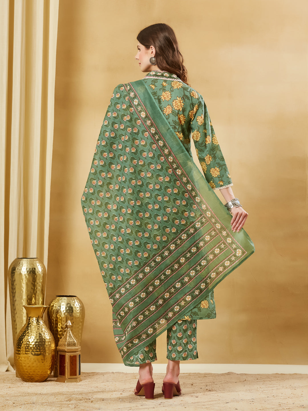 Divena Green Floral Cotton Kurta Sets With Dupatta