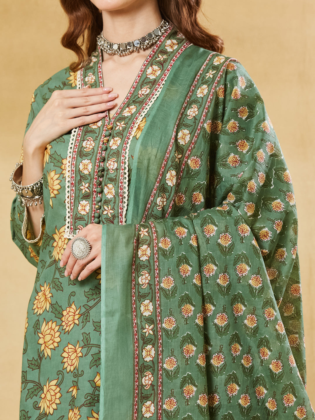 Divena Green Floral Cotton Kurta Sets With Dupatta