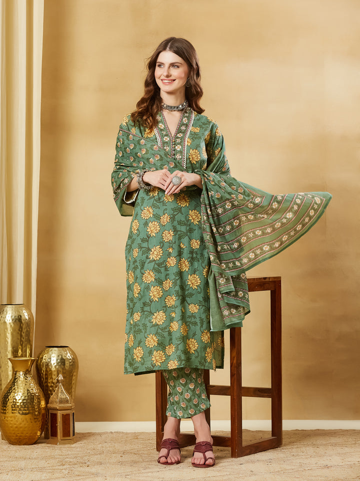 Divena Green Floral Cotton Kurta Sets With Dupatta