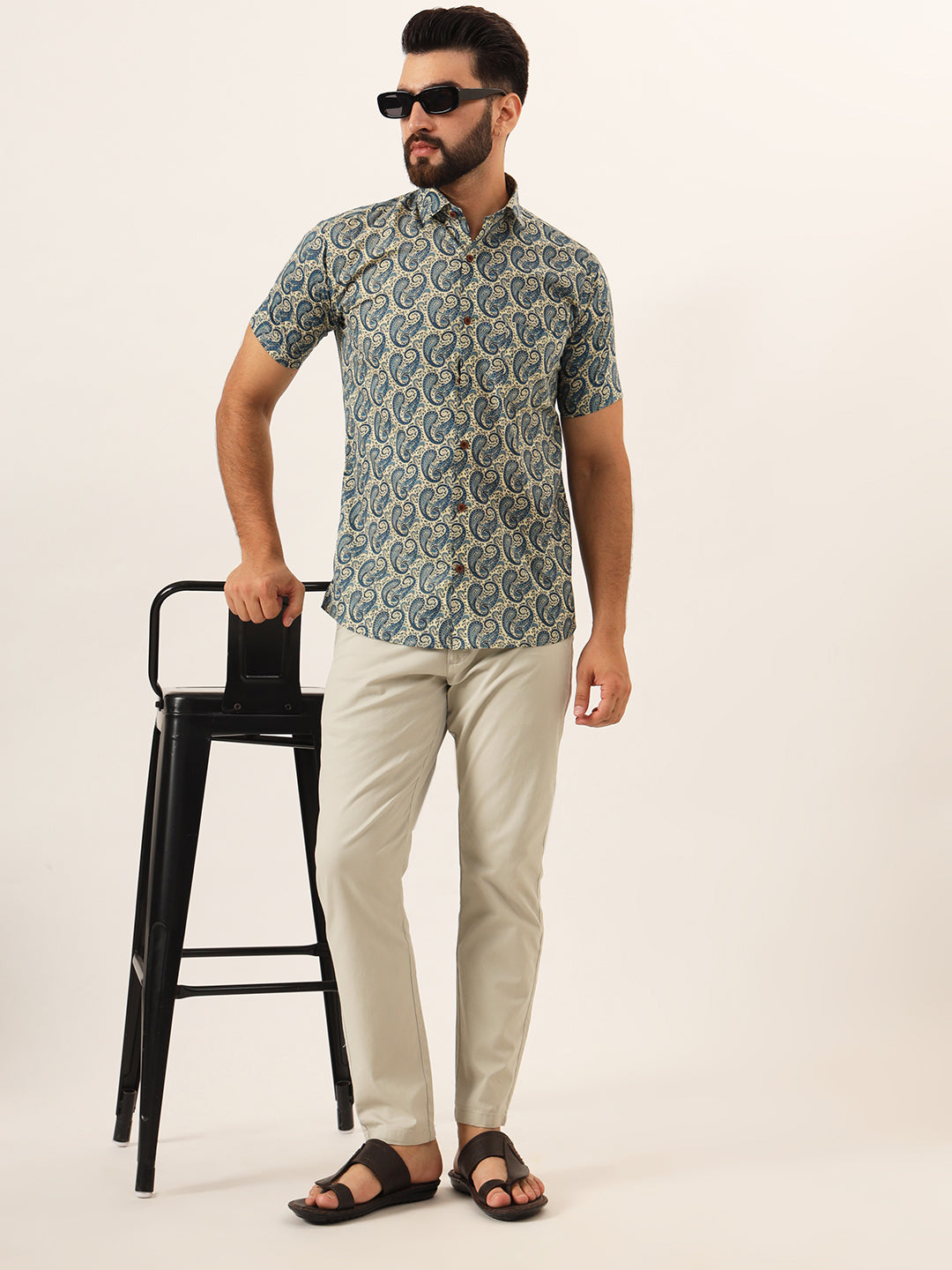 MILLENNIAL MEN Blue Paisley Print Pure Cotton Regular Fit Casual Half Sleeve