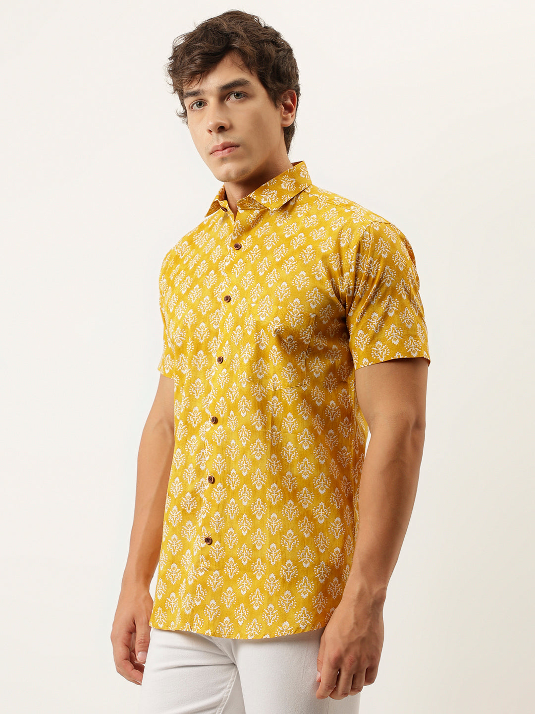 Millennial Men Mustard Printed Cotton Half Sleeve Shirts