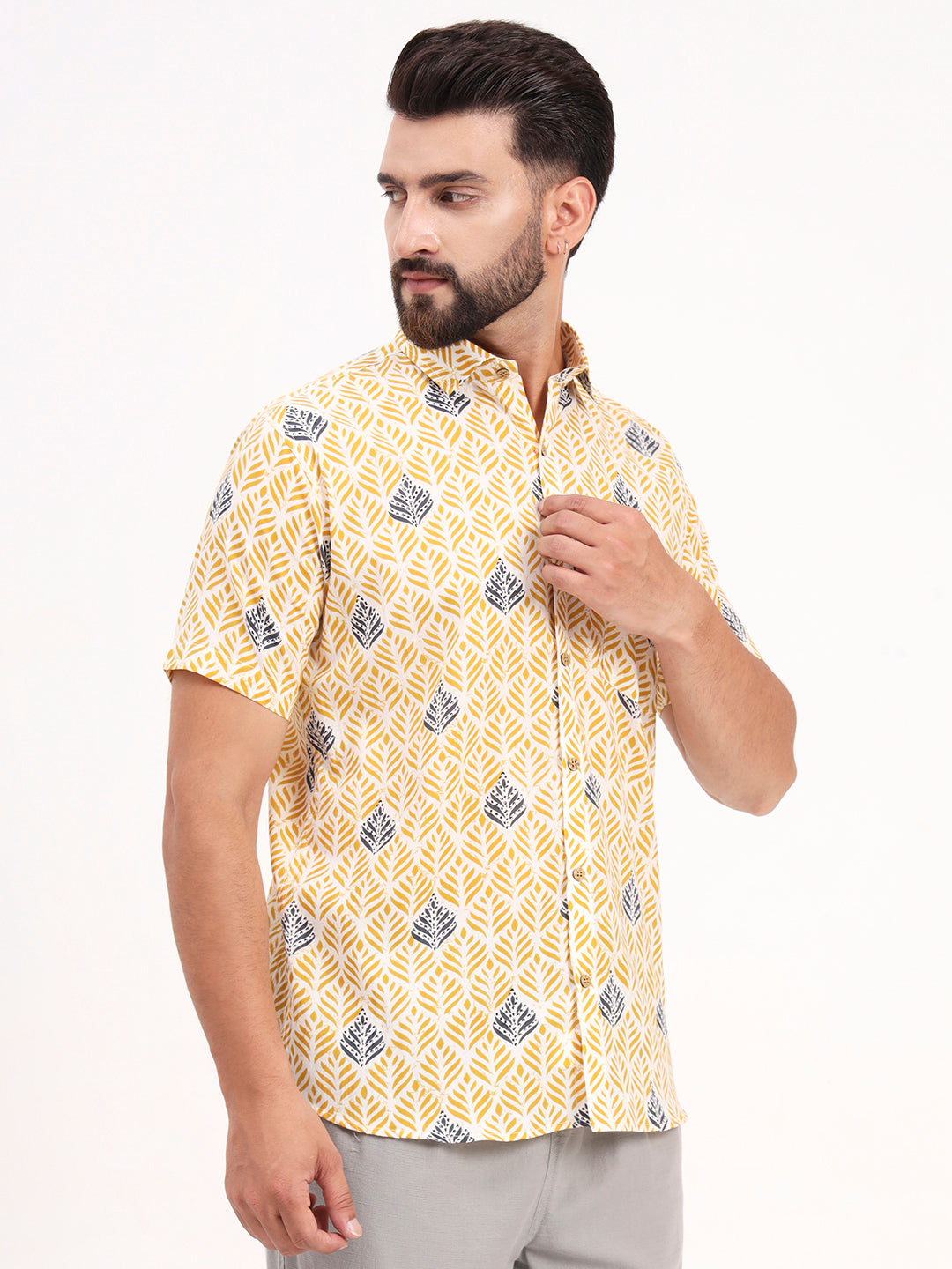 MILLENNIAL MEN Yellow Floral Printed Half Sleeves Shirt
