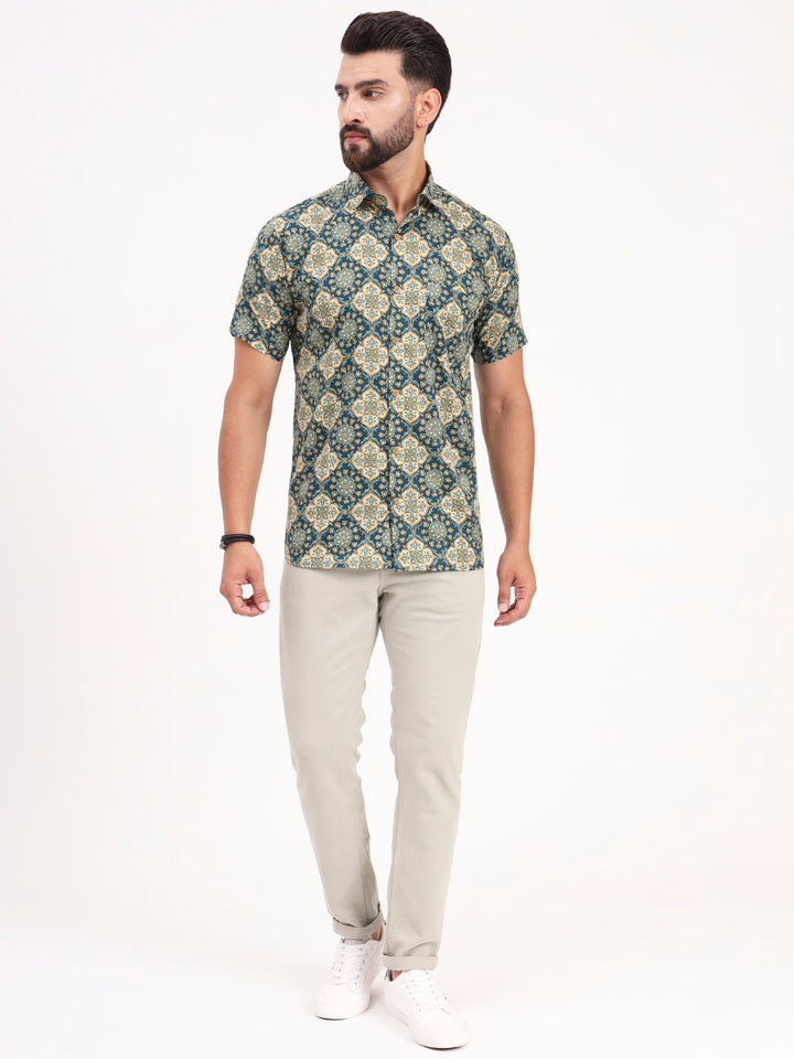 MILLENNIAL MEN Green Floral Printed Half Sleeves Shirt