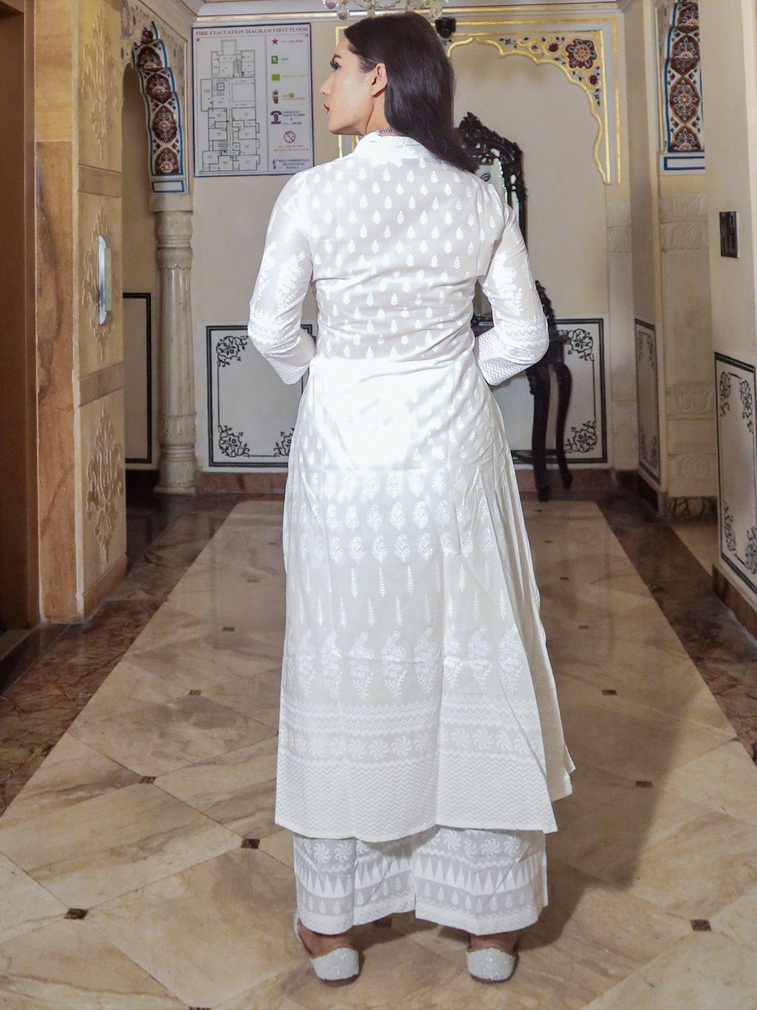 White Chikankari Kurta - White Chikankari Kurti, Saree, Bottomwear Online –  House of Chikankari