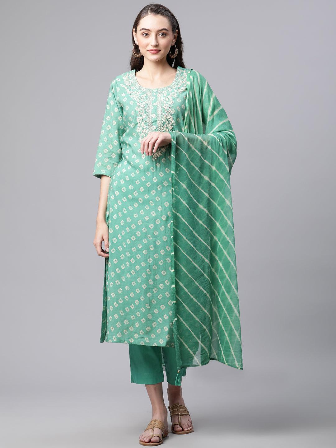 Green Chanderi Kurta Cotton pant set With Chiffon leheriya Dupatta — view 1