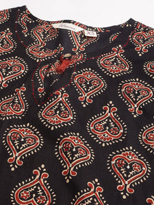 Divena Black and Red Cotton Buti Printed Kurta with hem Cuffed pant set - divena world