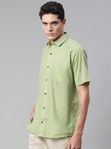 Millennial Men Green & White  Cotton  Half Sleeve Shirt for Men-MMH0189 - divenaworld.com